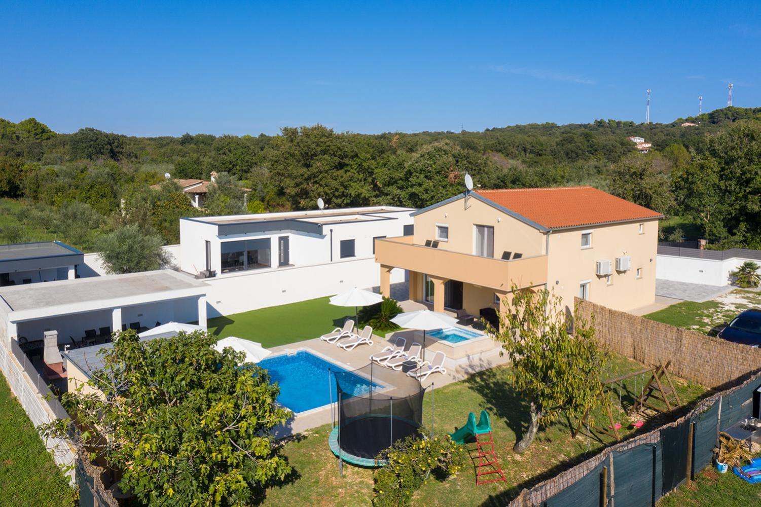 Villa Suhalj Medulin Bagian luar foto