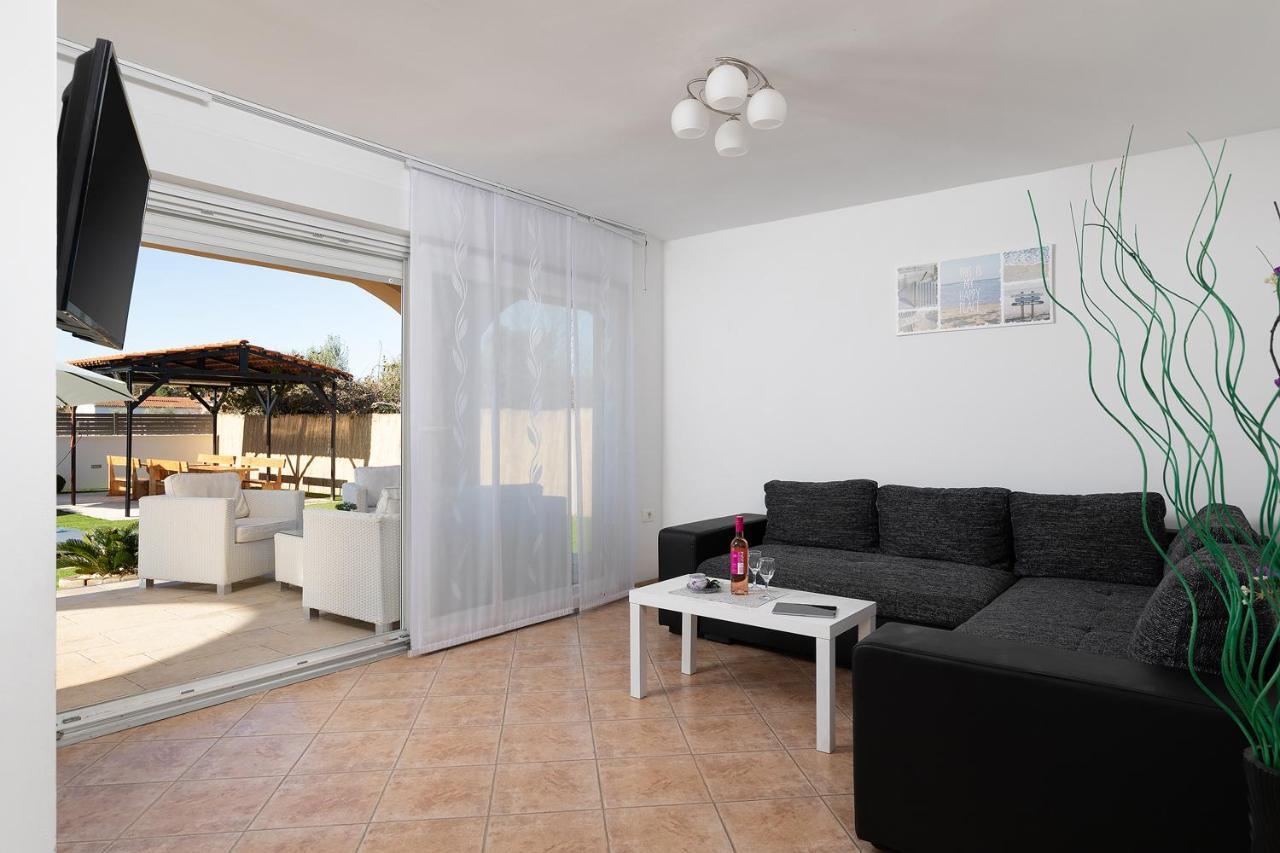 Villa Suhalj Medulin Bagian luar foto