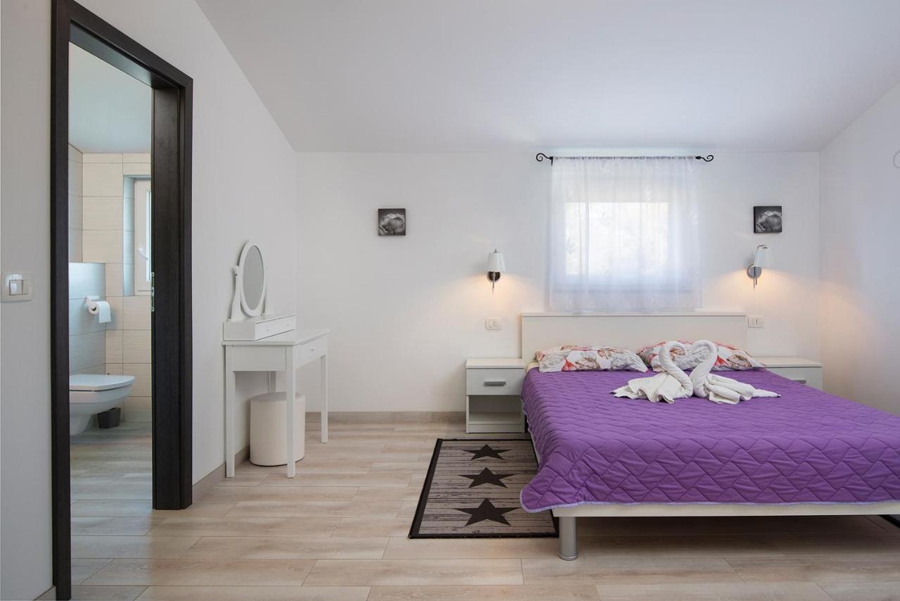 Villa Suhalj Medulin Bagian luar foto