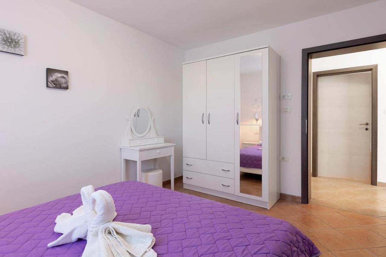Villa Suhalj Medulin Bagian luar foto